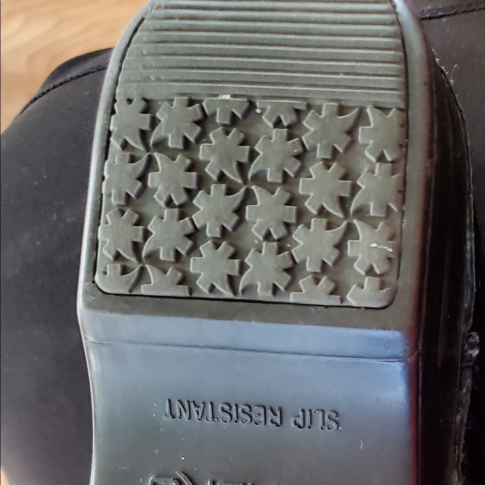 Dansko XP - Picture 4 of 6